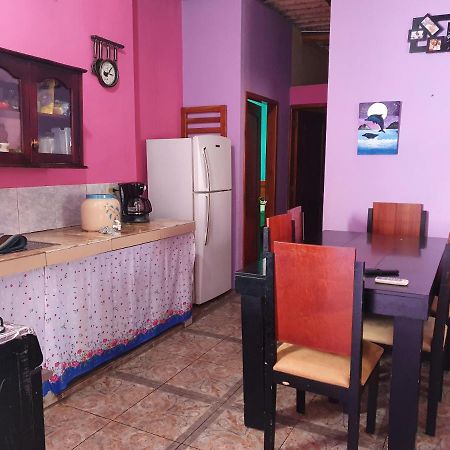 Апартаменты Departamento Familiar En Santa Cruz Пуэрто-Айора Экстерьер фото